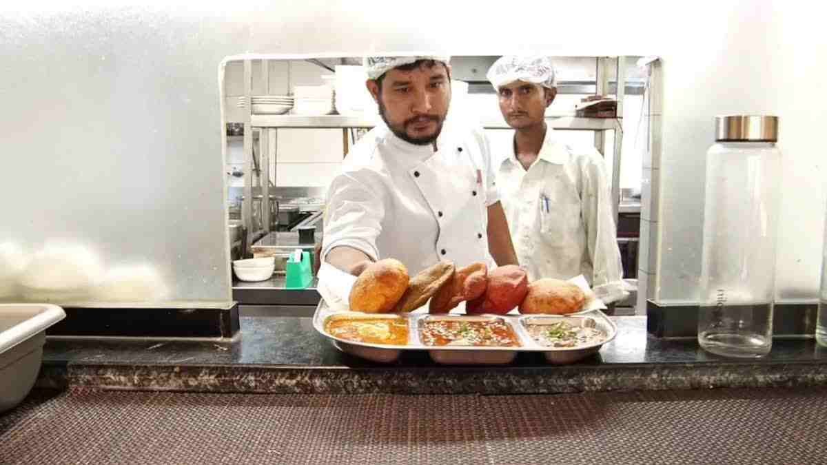 Read more about the article पंचकूला की मशहूर पंचम पूड़ी के दीवाने हुए लोग, 20 साल से बरकरार है स्वाद का जादू