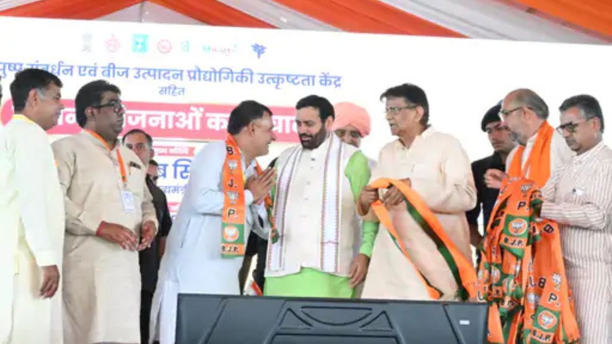 You are currently viewing हरियाणा के बादली में BJP की बड़ी जीत, सरपंचों का सामूहिक प्रवेश
